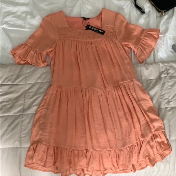Light coral colored dress - Picture 2 of 3